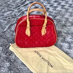 Louis Vuitton Vernis Summit  PommeD'Amour Bag